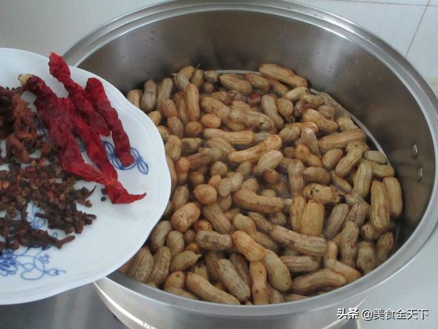 红白萝卜卤花生米怎么做，花生米青萝卜红萝卜腌制方法（自己动手做起来吧）