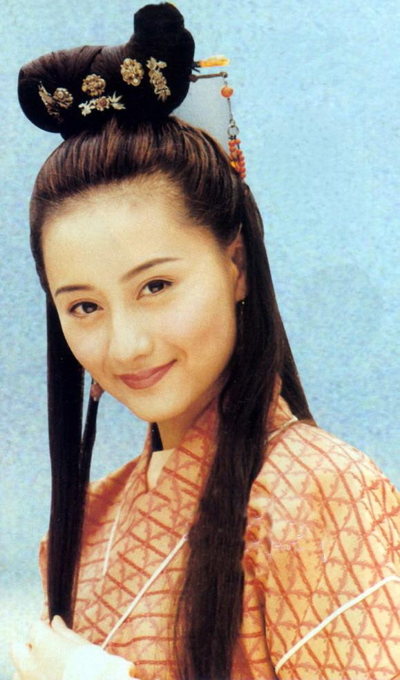 绝代双骄小仙女是谁演，新绝代双骄小仙女扮演者（20年前的《绝代双骄》才叫美女如云）