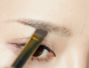 如何修眉与画眉教你方法让你拥有最漂亮的眉形，简单修眉和画眉技巧,我一步步教你（四款超详细画眉教程）