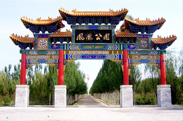 凤凰城在哪里，唐朝凤凰城在哪里（宁夏银川为什么又叫\