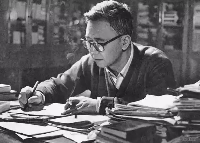 北大图书管理员，北大图书管理员什么梗（最不能惹还是他——图书管理员）