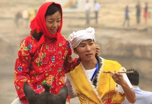 陕西八大怪顺口溜，陕西十大怪原版顺口溜（陕西八大怪之“姑娘不对外”）