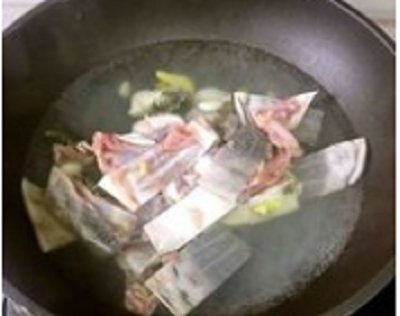 家常炖甲鱼，家常炖甲鱼窍门（营养滋补的炖甲鱼家庭版做法）