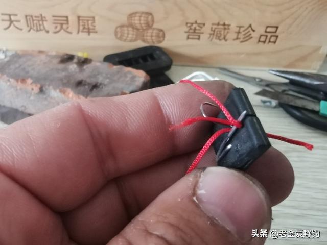 绕线器怎么用，绕线器怎么用（新手也能绑出内绕线鱼钩）