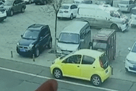 开黄车什么意思，我要开黄车是什么意思（动图警示，飞车为何会上树）