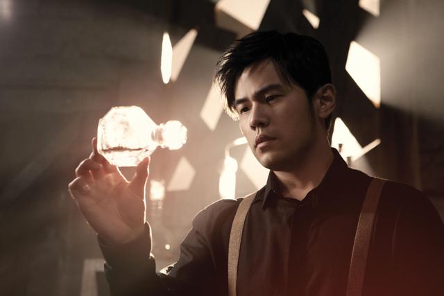 乱世爱伦是什么意思，乱世之伦新浪（网友一写\