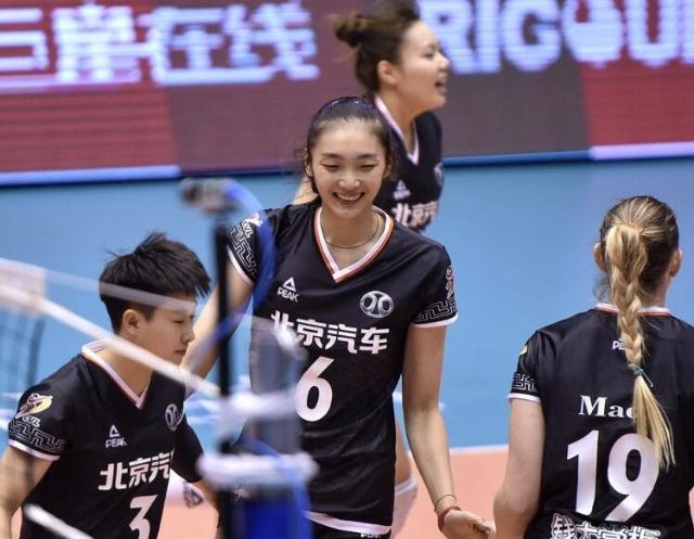 王珞丹身高，王珞丹身高173cm（女排1米96“王珞丹”蹿红）