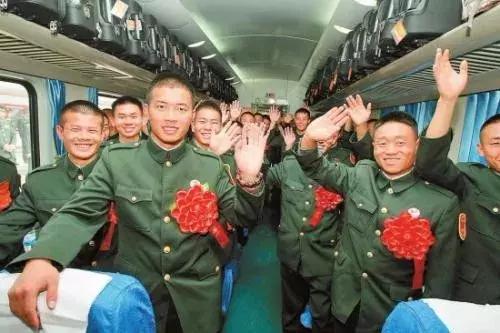 国防生停招真正原因，这些国防生成了义务兵（最遗憾的事是······）