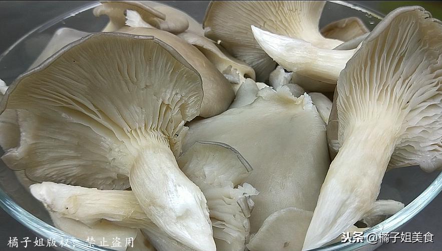 圖片[2]-【油炸蘑菇】做法步驟圖 像吃雞肉 強烈推薦大家試一試-起舞食譜網