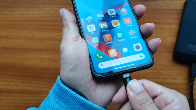 手机可以连接u盘吗，手机外接u盘如何使用（怎样把手机上的照片和视频）