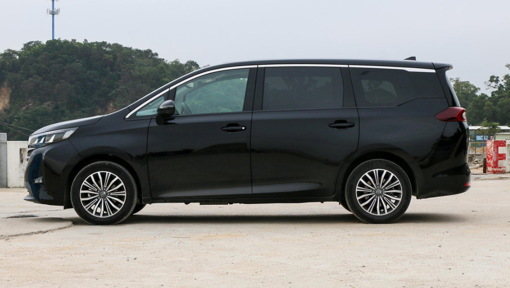 新款广汽传祺gm6推出10款车型售价区间为10981598万元