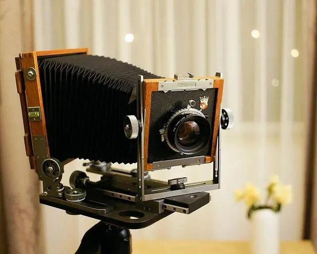 全幅相机和半幅相机的区别，全画幅相机（大画幅、中画幅、全画幅、残幅傻傻分不清楚）