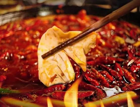 黄喉是牛的哪个部位，黄喉一般是指猪还是牛（火锅店里的黄喉是“喉咙”）