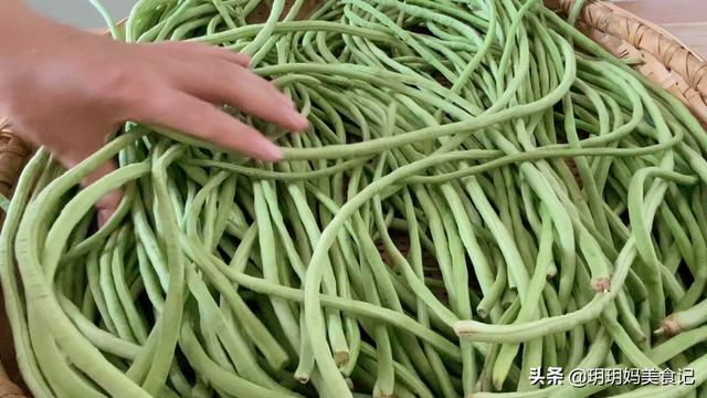 怎样腌制豆角，怎样腌制豆角才长期保存不坏（传统盐水腌酸豆角）