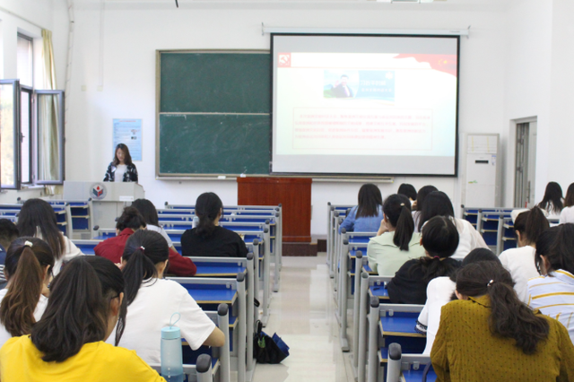 宾至如归 妇女之宝，宾至如归妇女之宝（大学生楔形字体走红网络）