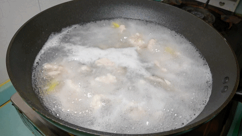 丝瓜瘦肉汤的做法，丝瓜瘦肉汤的做法孕妇（丝瓜不要只炒菜吃）