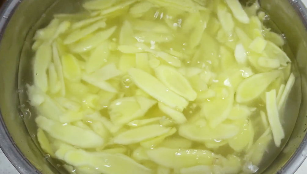 图片[2]-【姜糖】做法步骤图 新手也能学会 一天吃几片全身都暖和-起舞食谱网