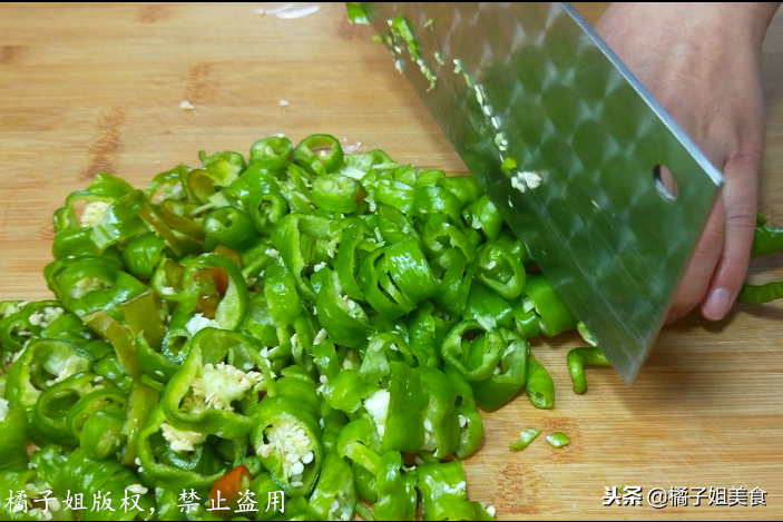 图片[4]-【青椒面粉炒鸡蛋】做法步骤图-起舞食谱网