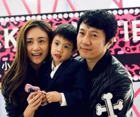 “灰姑娘”孙锋：与郑钧奉子成婚，陪伴他成长，教会他爱情
