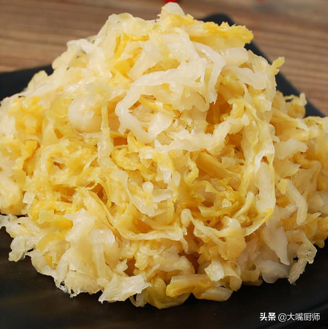 怎样腌酸菜，春天怎样腌酸菜（东北大娘教我腌酸菜）