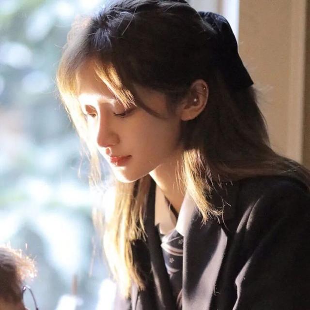 小众情头，微信头像，小众情头（情侣头像，小众情头）