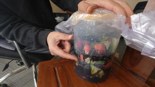 自制酵素的做法，如何自制水果酵素（烂果烂叶加点糖）