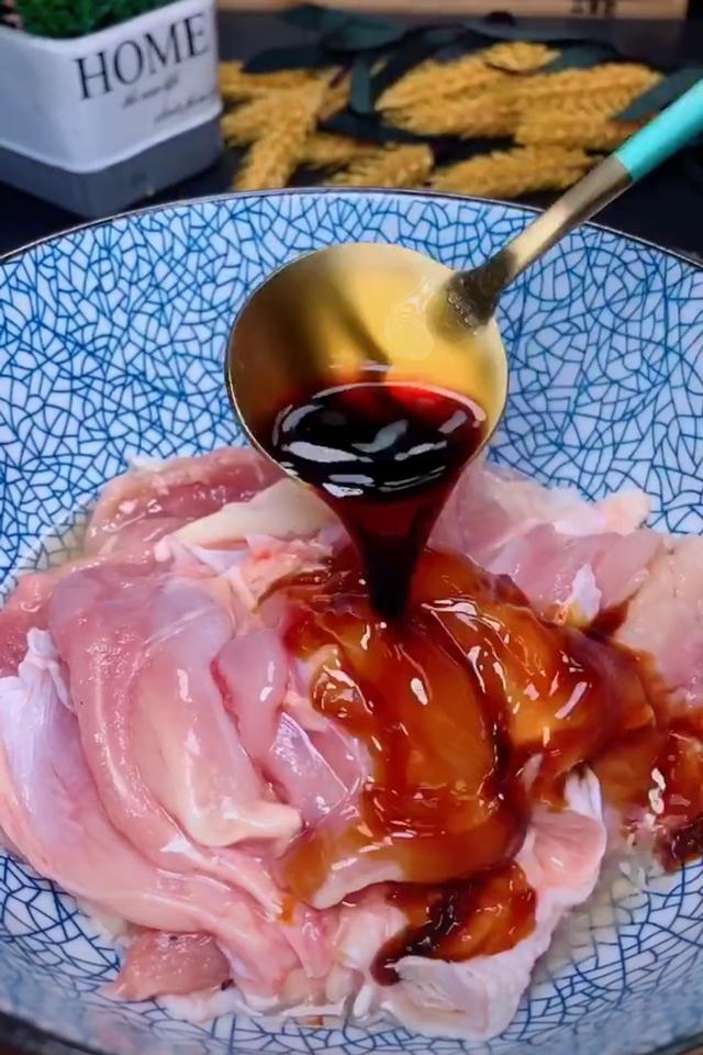 锡纸亮面接触食物还是反面，锡纸分正反面吗（餐桌上不可多得的一道好菜）