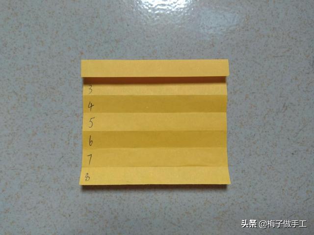 纸扇的折法，纸扇的折法(简单实用)（童年玩具纸扇子怎么折）