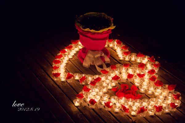 求婚表白的话真实点的，求婚表白情话最暖心一段话（最简单最感动的求婚告白词）