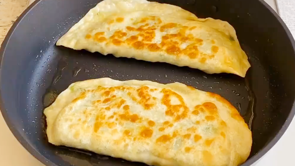 圖片[7]-【韭菜雞蛋餡餅】做法步驟圖 皮薄餡足 用來(lái)當(dāng)早餐最好-起舞食譜網(wǎng)