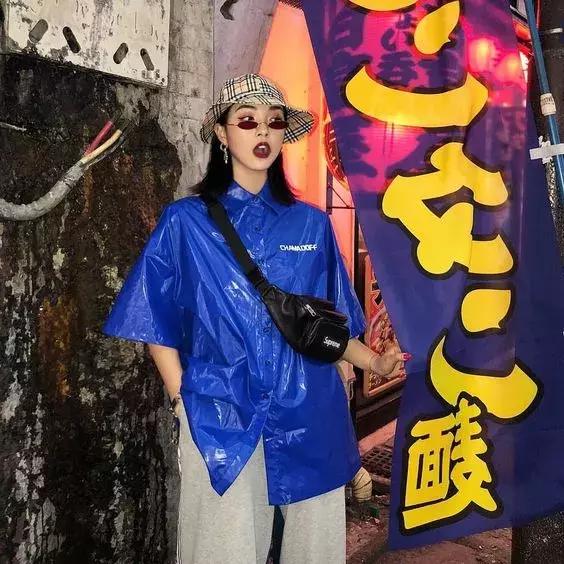 渔夫帽搭配什么衣服，渔夫帽适合配什么衣服（渔夫帽也是有搭配技巧的好吗）