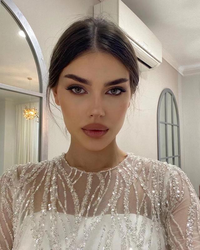 女御/风格/人都有各自的耿耿于怀，微信头像，女御/风格/人都有各自的耿耿于怀（优质欧美女头像）