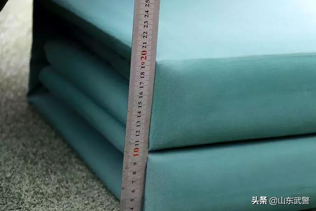 叠军被有什么简单的小妙招，叠出这样的“好军被”总共需要几步