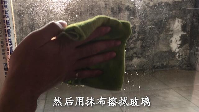 擦玻璃的技巧，擦玻璃的技巧教案（从保洁公司偷学到一招）