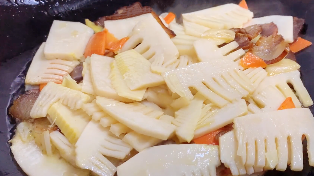 圖片[5]-【春筍炒臘肉】做法步驟圖 沒有一點苦味 出鍋脆嫩入味-起舞食譜網