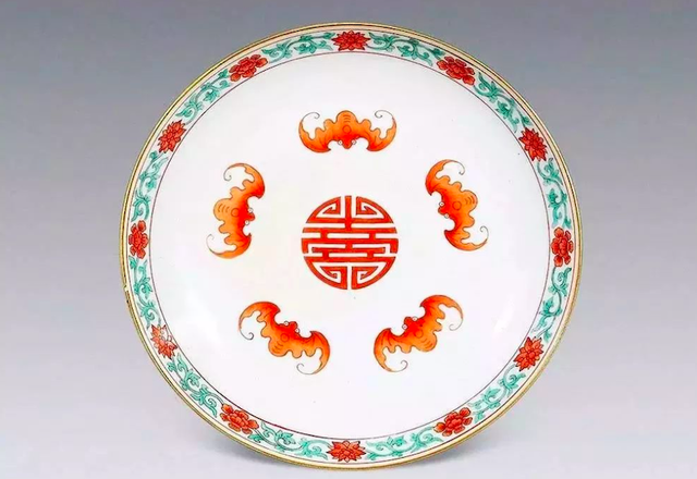 为什么蝙蝠叫盐老鼠，蝙蝠和盐老鼠是不是一个品类（老人说是“盐老鼠”）