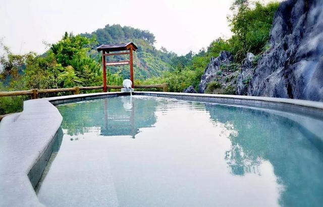 韶关云门寺，韶关云门寺图片（韶关这座色彩斑斓的古寺现在去正好）