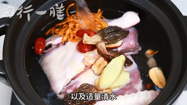 鸭肉不能和什么一起吃，鸭肉不能和什么共同食用（4种搭配：降火滋阴还养胃）