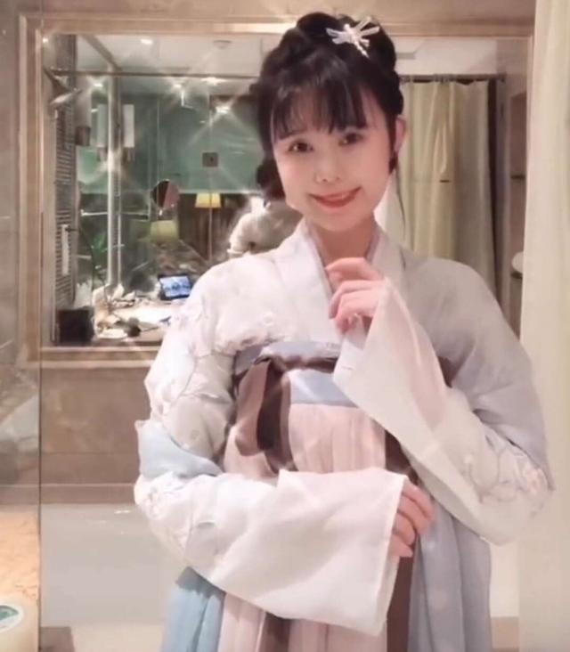 汉服襦裙如何穿，汉服襦裙如何穿好看（汉服娘安利：不用放掉神器）