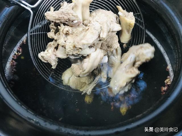 菜瓜的营养价值及功效与作用，菜瓜的功效与作用（两种菜瓜正当季）