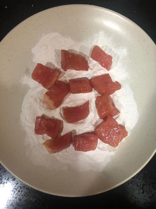 樱桃肉的家常做法，四川樱桃肉的家常做法（一口一个的做法+配方）