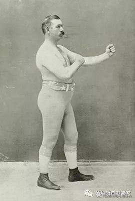 秋裤是什么，秋裤是什么时候穿的（中国人是如何穿上秋裤的）