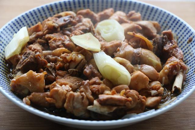 做蒸鸡腿的方法，鸡腿简单又好吃的做法