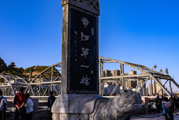 中山桥长多少米宽多少米，中山桥长什么样（被誉为“天下黄河第一桥”）