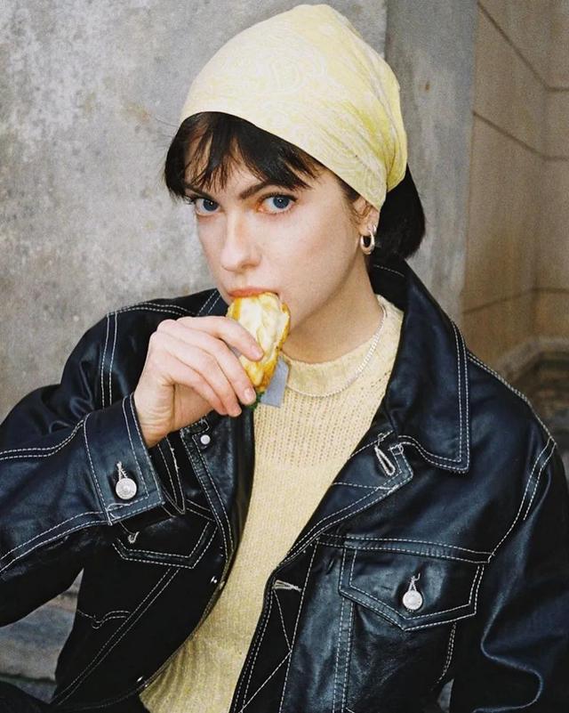 黄奶油是什么，安佳奶油是什么奶油（温温柔柔的奶油黄）