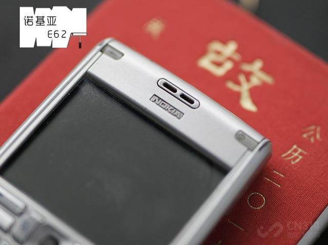 诺基亚全键盘触屏，全键盘的诺基亚手机有哪些型号（“硬核”全键盘诺基亚E系列来打脸了）