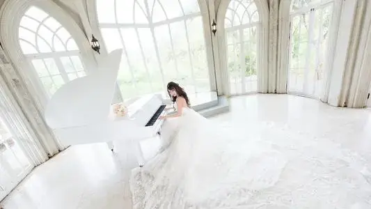 紫色是冷色还是暖色，紫色属于冷色还是暖色（你最喜欢的颜色）