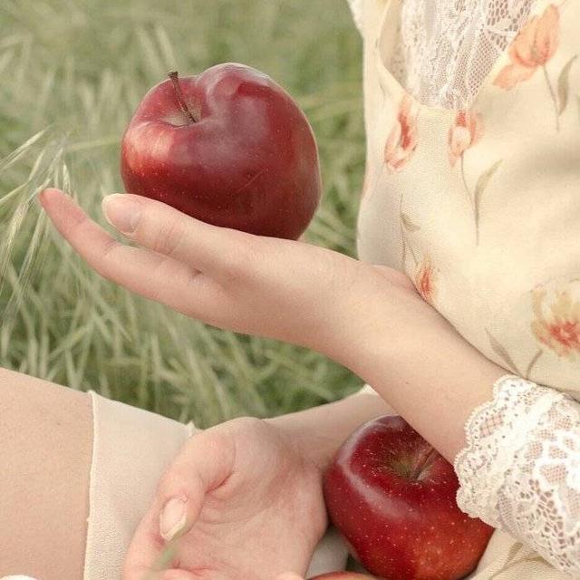 允言：优质魅力女生头像/你是温暖逆光而来，允言的意思是什么微信（配得上这世间所有的好。）