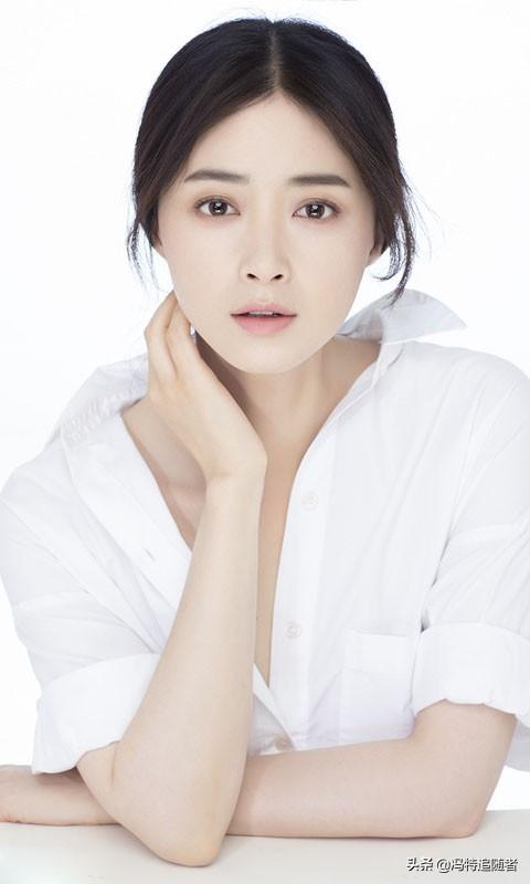 蒋欣，1983年5月出生，凭借《甄嬛传》“华妃”一角赢得广泛关注