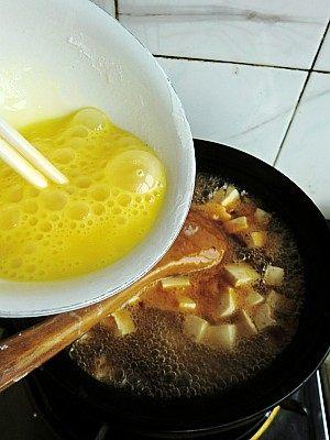 酸辣豆腐汤做法，最简单的豆腐汤（酸辣香菇豆腐汤这样做）